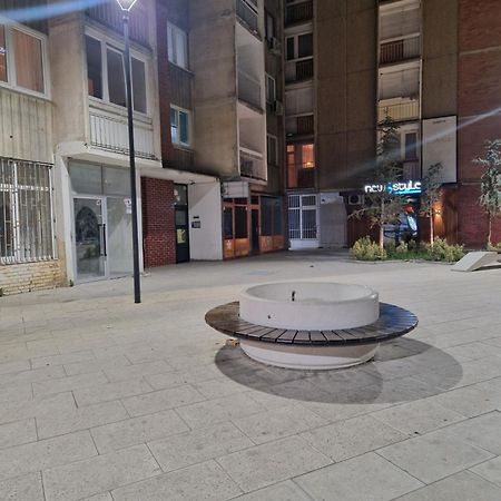 Aaa Apartment Приштина Экстерьер фото