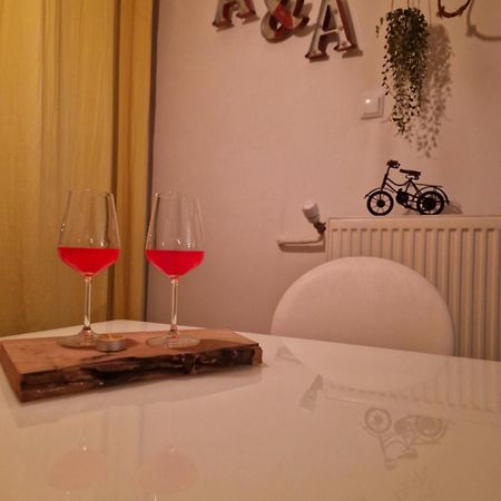 Aaa Apartment Приштина Экстерьер фото